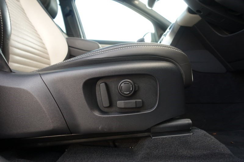 2023 (72) LAND ROVER DISCOVERY SPORT 2.0 D200 R-Dynamic HSE 5dr Auto 4970079