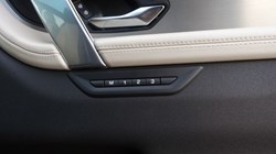 2023 (72) LAND ROVER DISCOVERY SPORT 2.0 D200 R-Dynamic HSE 5dr Auto 4970082