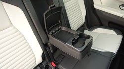 2023 (72) LAND ROVER DISCOVERY SPORT 2.0 D200 R-Dynamic HSE 5dr Auto 4970087