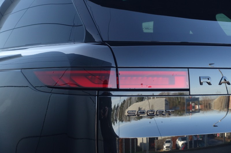 2025 (75) LAND ROVER RANGE ROVER SPORT 3.0 D300 Dynamic SE 5dr Auto 4998501