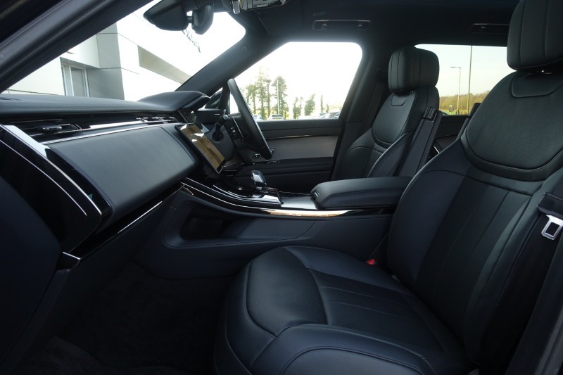 2025 (75) LAND ROVER RANGE ROVER SPORT 3.0 D300 Dynamic SE 5dr Auto 4998485