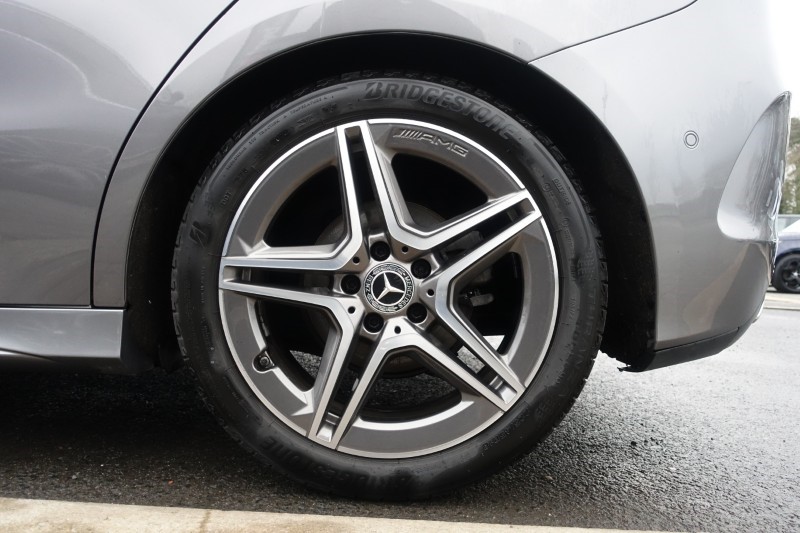 2021 (21) MERCEDES-BENZ B CLASS B180d [2.0] AMG Line Executive 5dr Auto 5017400