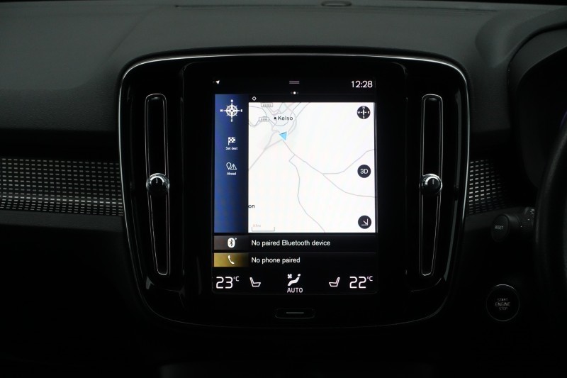 2019 (19) VOLVO XC40 2.0 D3 R DESIGN 5dr AWD Geartronic 5025236