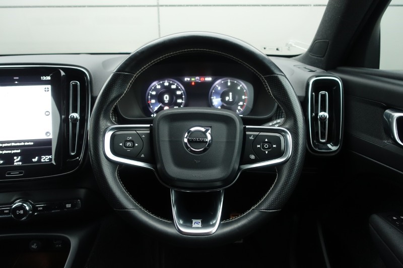 2019 (19) VOLVO XC40 2.0 D3 R DESIGN 5dr AWD Geartronic 5025237