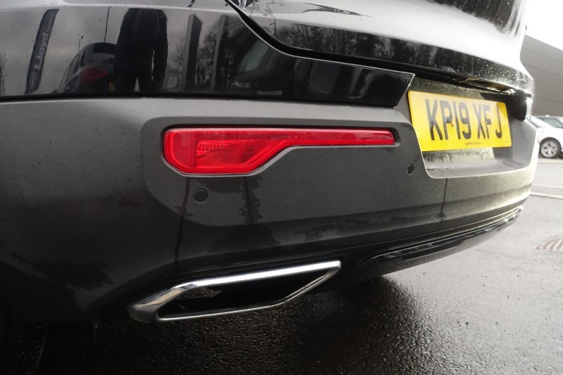 2019 (19) VOLVO XC40 2.0 D3 R DESIGN 5dr AWD Geartronic 5025250