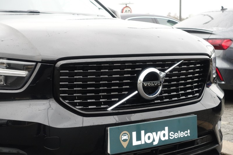 2019 (19) VOLVO XC40 2.0 D3 R DESIGN 5dr AWD Geartronic 5025243