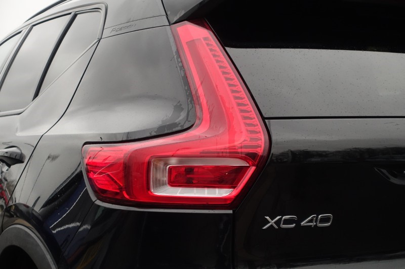 2019 (19) VOLVO XC40 2.0 D3 R DESIGN 5dr AWD Geartronic 5025241