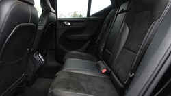 2019 (19) VOLVO XC40 2.0 D3 R DESIGN 5dr AWD Geartronic 5025227