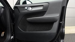 2019 (19) VOLVO XC40 2.0 D3 R DESIGN 5dr AWD Geartronic 5025267