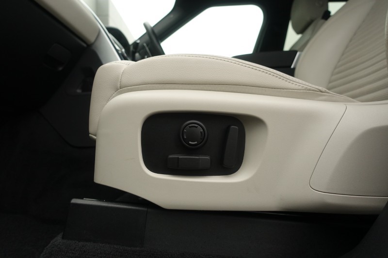 2022 (22) LAND ROVER DISCOVERY 3.0 D300 S 5dr Auto 5110395