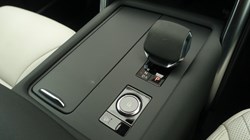 2022 (22) LAND ROVER DISCOVERY 3.0 D300 S 5dr Auto 5110350