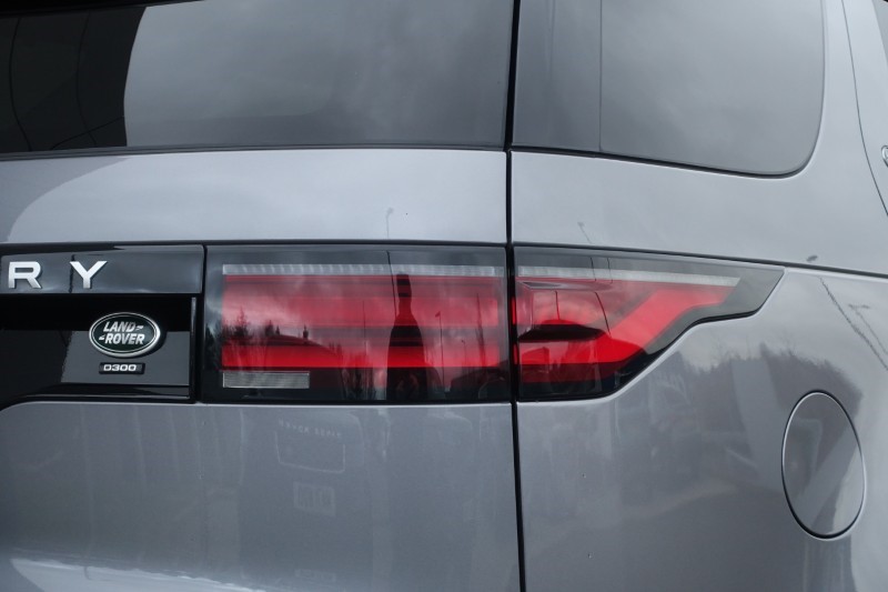 2022 (22) LAND ROVER DISCOVERY 3.0 D300 S 5dr Auto 5110362