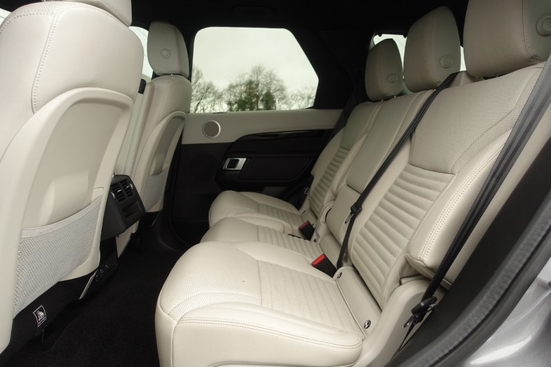 2022 (22) LAND ROVER DISCOVERY 3.0 D300 S 5dr Auto 5110341