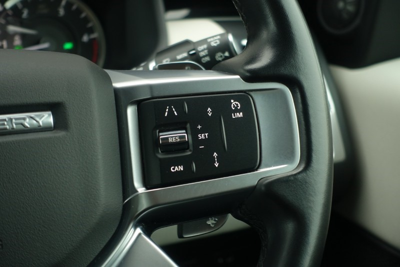 2022 (22) LAND ROVER DISCOVERY 3.0 D300 S 5dr Auto 5110370