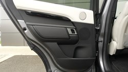 2022 (22) LAND ROVER DISCOVERY 3.0 D300 S 5dr Auto 5110390