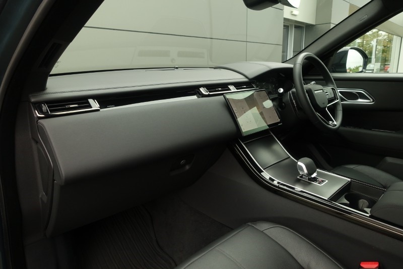 2026 (75) LAND ROVER RANGE ROVER VELAR 2.0 D200 MHEV Dynamic SE 5dr Auto 5756926