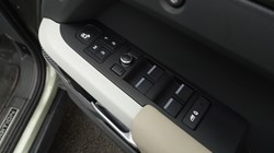 2020 (70) LAND ROVER DEFENDER 2.0 D240 First Edition 110 5dr Auto 5031444