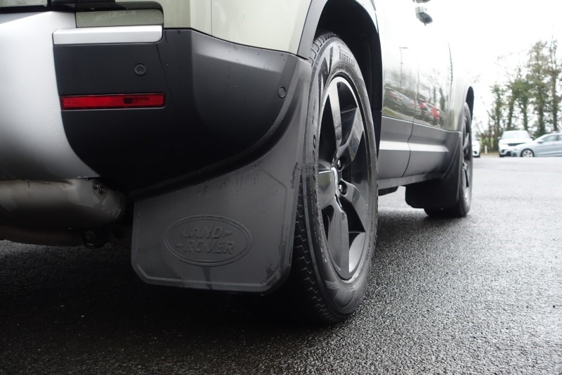 2020 (70) LAND ROVER DEFENDER 2.0 D240 First Edition 110 5dr Auto 5031416