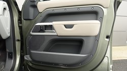 2020 (70) LAND ROVER DEFENDER 2.0 D240 First Edition 110 5dr Auto 5031442