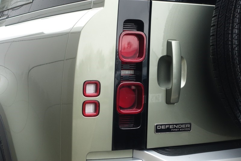 2020 (70) LAND ROVER DEFENDER 2.0 D240 First Edition 110 5dr Auto 5031408