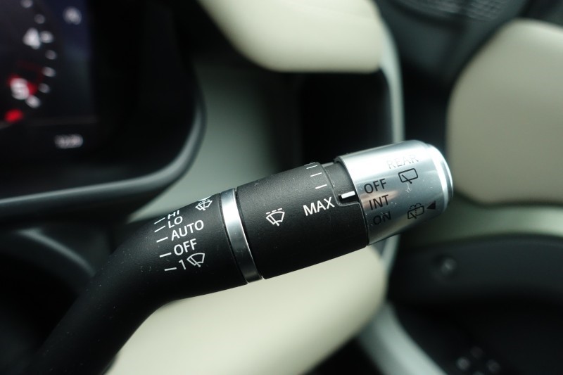 2020 (70) LAND ROVER DEFENDER 2.0 D240 First Edition 110 5dr Auto 5031427