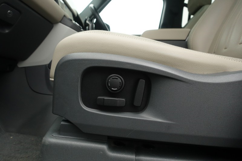 2020 (70) LAND ROVER DEFENDER 2.0 D240 First Edition 110 5dr Auto 5031453