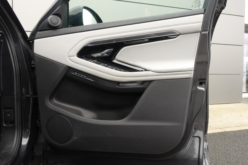 2021 (21) LAND ROVER RANGE ROVER EVOQUE 2.0 D200 R-Dynamic SE 5dr Auto 4999363