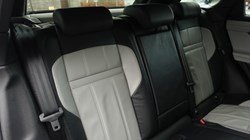 2021 (21) LAND ROVER RANGE ROVER EVOQUE 2.0 D200 R-Dynamic SE 5dr Auto 4999368