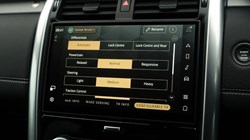 2025 (25) LAND ROVER DISCOVERY 3.0 D350 Dynamic SE 5dr Auto 5006725