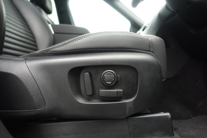 2025 (25) LAND ROVER DISCOVERY 3.0 D350 Dynamic SE 5dr Auto 5006730