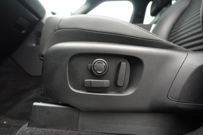 2025 (25) LAND ROVER DISCOVERY 3.0 D350 Dynamic SE 5dr Auto 5006745