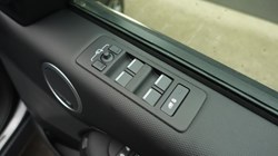 2025 (25) LAND ROVER DISCOVERY 3.0 D350 Dynamic SE 5dr Auto 5006734