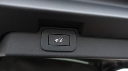 2025 (25) LAND ROVER DISCOVERY 3.0 D350 Dynamic SE 5dr Auto 5006713