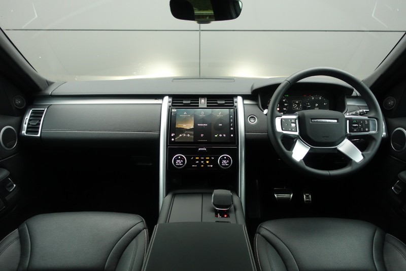 2025 (25) LAND ROVER DISCOVERY 3.0 D350 Dynamic SE 5dr Auto 5006690
