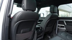 2024 (24) LAND ROVER DEFENDER 2.0 P400e X-Dynamic SE 110 5dr Auto 5006499