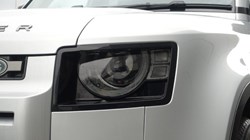 2024 (24) LAND ROVER DEFENDER 2.0 P400e X-Dynamic SE 110 5dr Auto 5006474