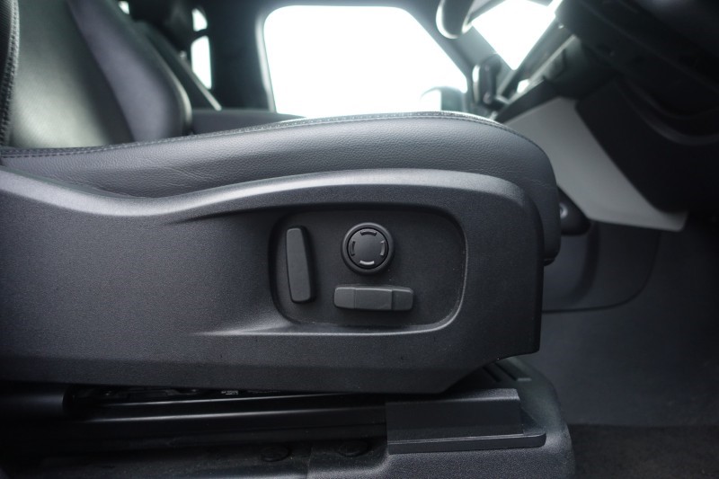 2024 (24) LAND ROVER DEFENDER 2.0 P400e X-Dynamic SE 110 5dr Auto 5006490