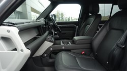 2024 (24) LAND ROVER DEFENDER 2.0 P400e X-Dynamic SE 110 5dr Auto 5006447