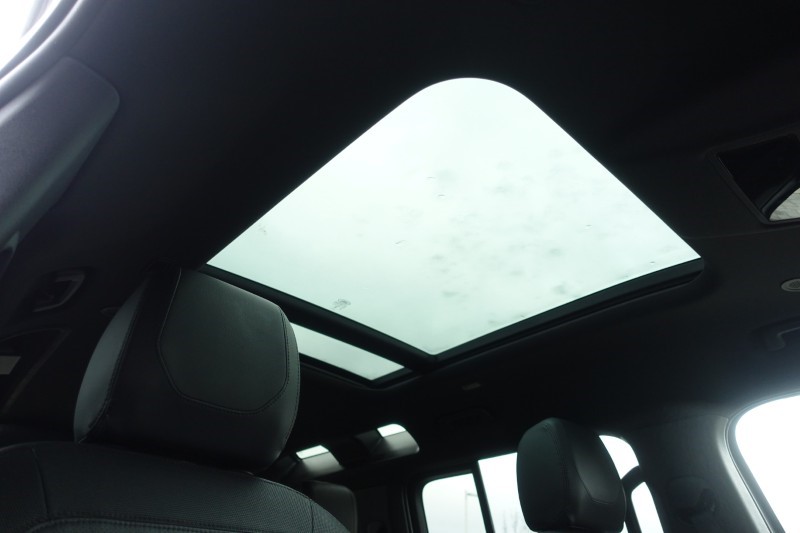 2024 (24) LAND ROVER DEFENDER 2.0 P400e X-Dynamic SE 110 5dr Auto 5006488