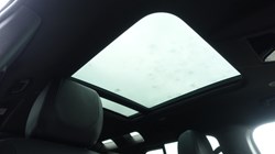 2024 (24) LAND ROVER DEFENDER 2.0 P400e X-Dynamic SE 110 5dr Auto 5006488