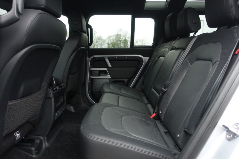 2024 (24) LAND ROVER DEFENDER 2.0 P400e X-Dynamic SE 110 5dr Auto 5006448