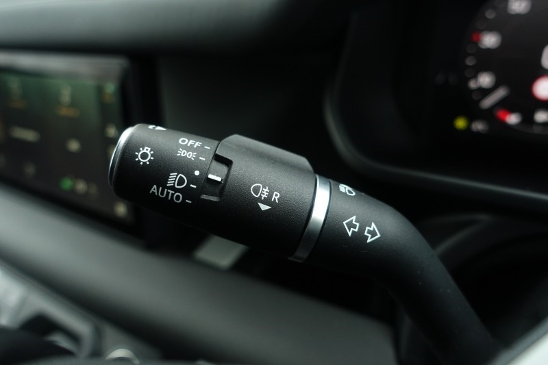 2024 (24) LAND ROVER DEFENDER 2.0 P400e X-Dynamic SE 110 5dr Auto 5006478