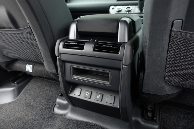 2024 (24) LAND ROVER DEFENDER 2.0 P400e X-Dynamic SE 110 5dr Auto 5006462