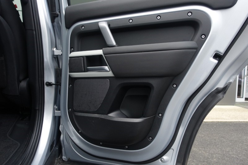 2024 (24) LAND ROVER DEFENDER 2.0 P400e X-Dynamic SE 110 5dr Auto 5006494