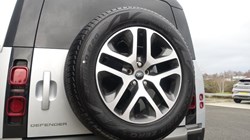 2024 (24) LAND ROVER DEFENDER 2.0 P400e X-Dynamic SE 110 5dr Auto 5006470