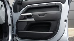 2024 (24) LAND ROVER DEFENDER 2.0 P400e X-Dynamic SE 110 5dr Auto 5006491