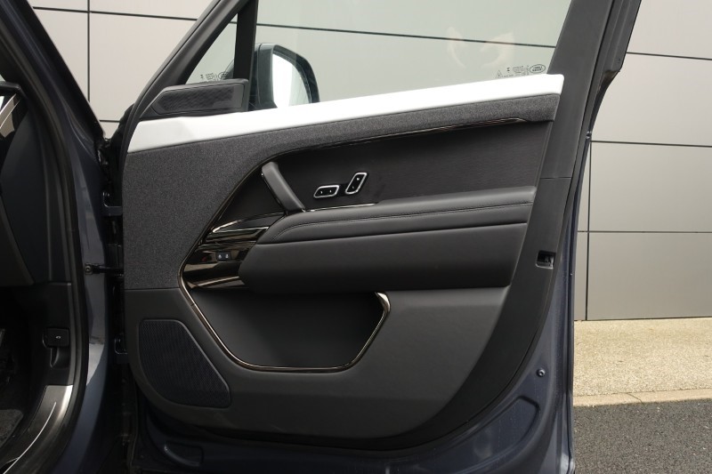 2024 (24) LAND ROVER RANGE ROVER SPORT 3.0 D350 Autobiography 5dr Auto 5016896