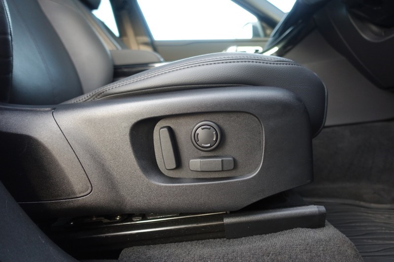 2025 (25) LAND ROVER RANGE ROVER VELAR 2.0 D200 MHEV Dynamic SE 5dr Auto 5078405