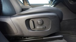 2025 (25) LAND ROVER RANGE ROVER VELAR 2.0 D200 MHEV Dynamic SE 5dr Auto 5078405