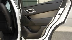 2025 (25) LAND ROVER RANGE ROVER VELAR 2.0 D200 MHEV Dynamic SE 5dr Auto 5078409